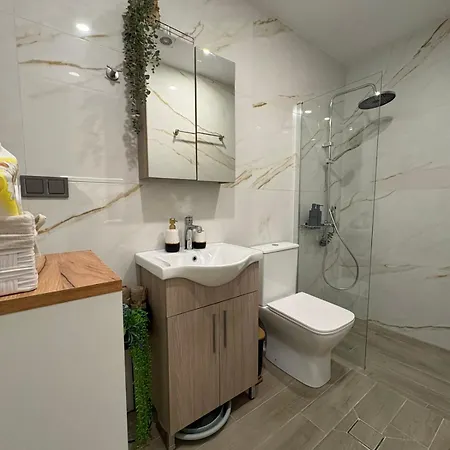 Stauroula & Thomas Homes 2